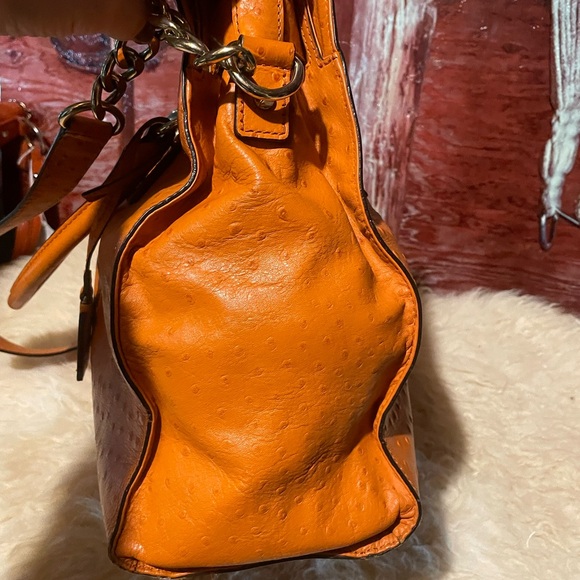 Michael Kors leather bag - Picture 12 of 13